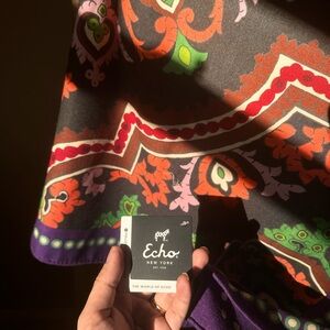 Paisley Medallion 42" Wool Silk Square Scarf